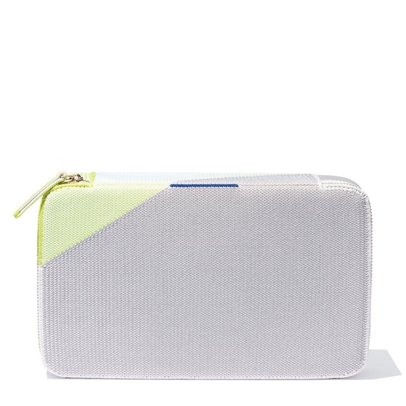 💎 NWT! Rare Rothy’s Large Catchall in Dove Gray - Picture 2 of 16